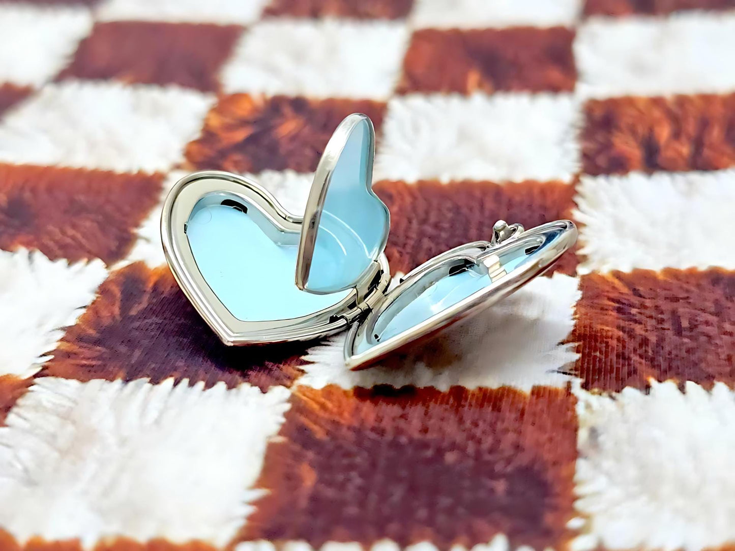 925 Sterling Silver Plain Heart 4 Pictures Locket Pendant