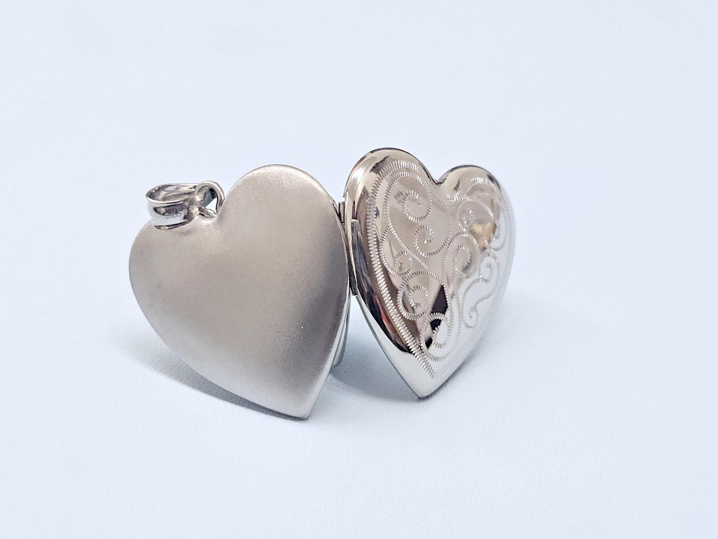 925 Sterling Silver Scroll Engraved Heart 4 Pictures Locket Pendant
