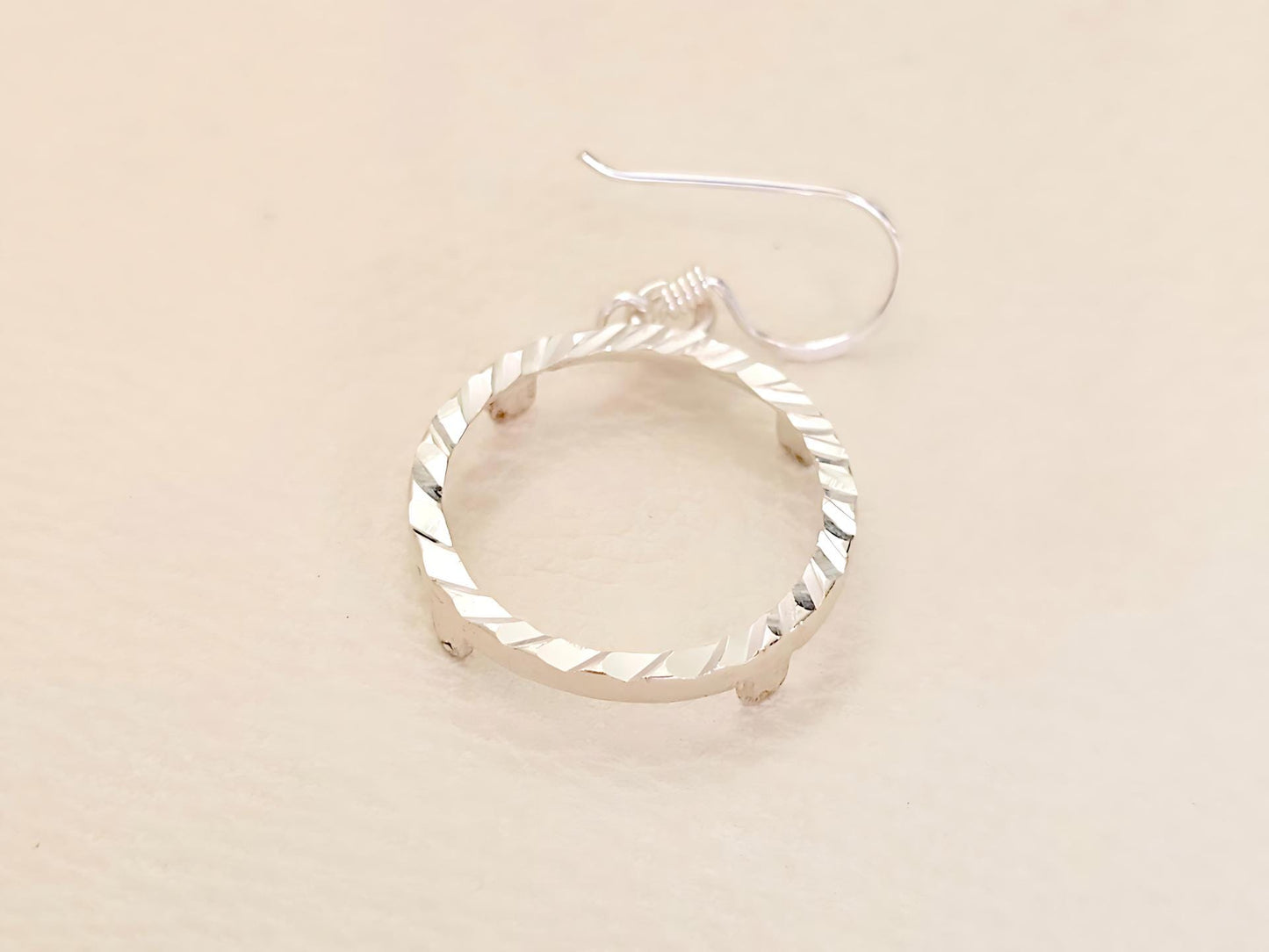 925 Sterling Silver Prong Back Diamond Cut Bezel Earring for 18mm Dime 10 Cent Coins