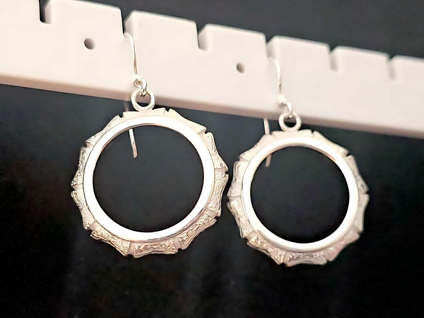 925 Sterling Silver Prong Back Bamboo Edge Bezel Earring for 18mm 10 Cent Coins