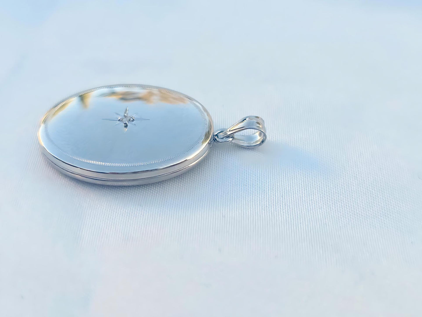 925 Sterling Silver Oval Locket Pendant with Diamond Starburst Set Etched Border