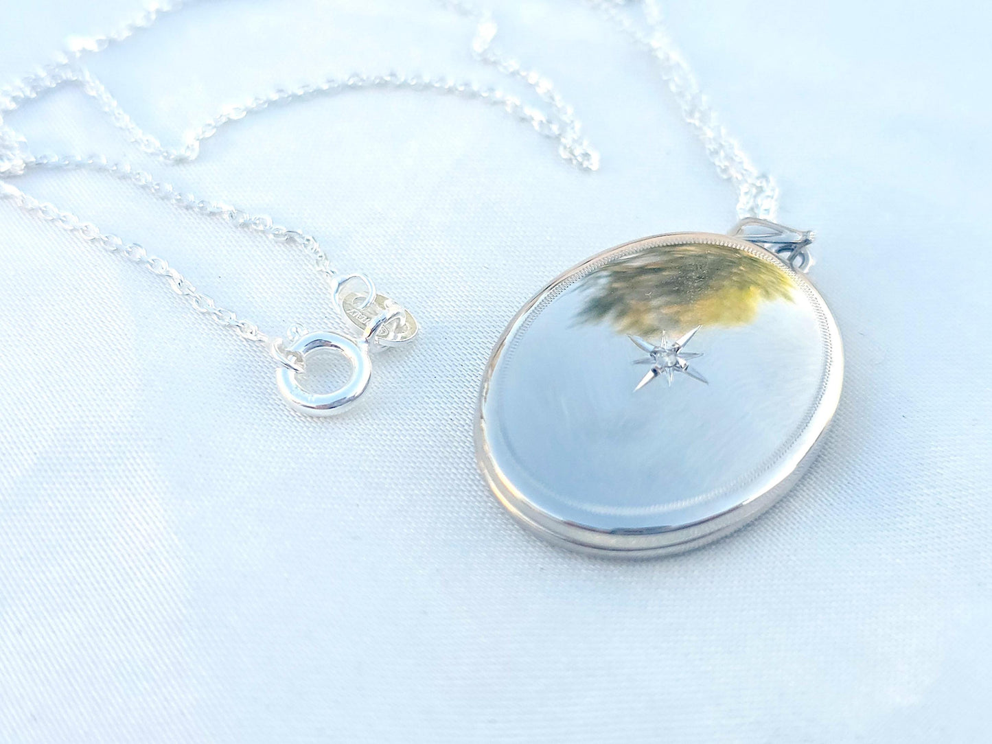 925 Sterling Silver Oval Locket Pendant with Diamond Starburst Set Etched Border