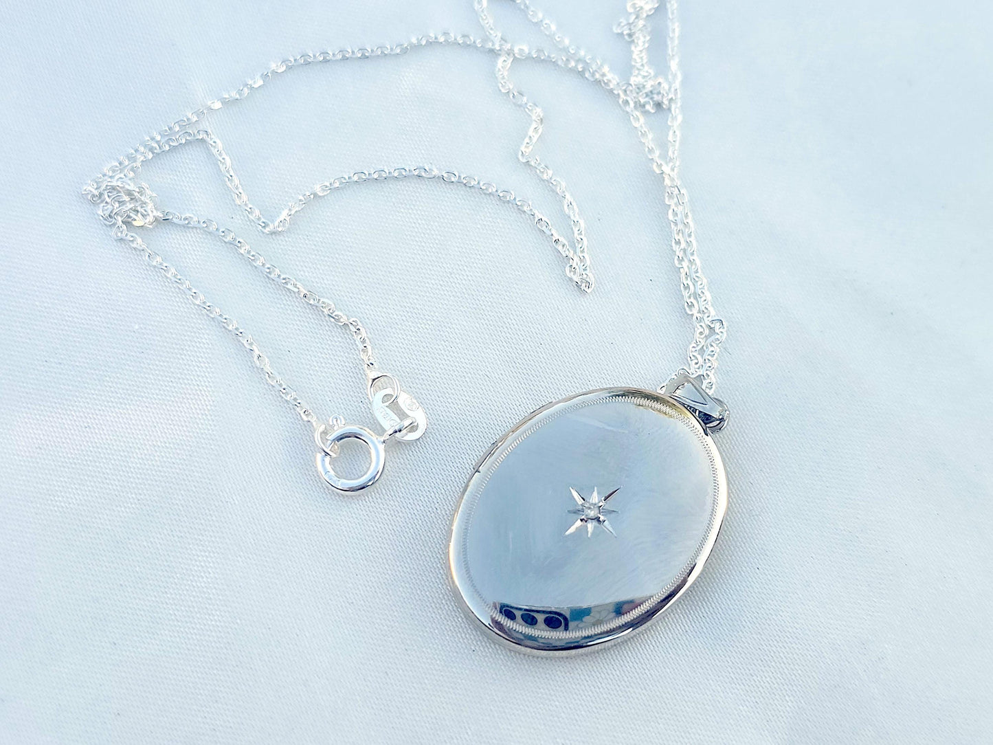 925 Sterling Silver Oval Locket Pendant with Diamond Starburst Set Etched Border