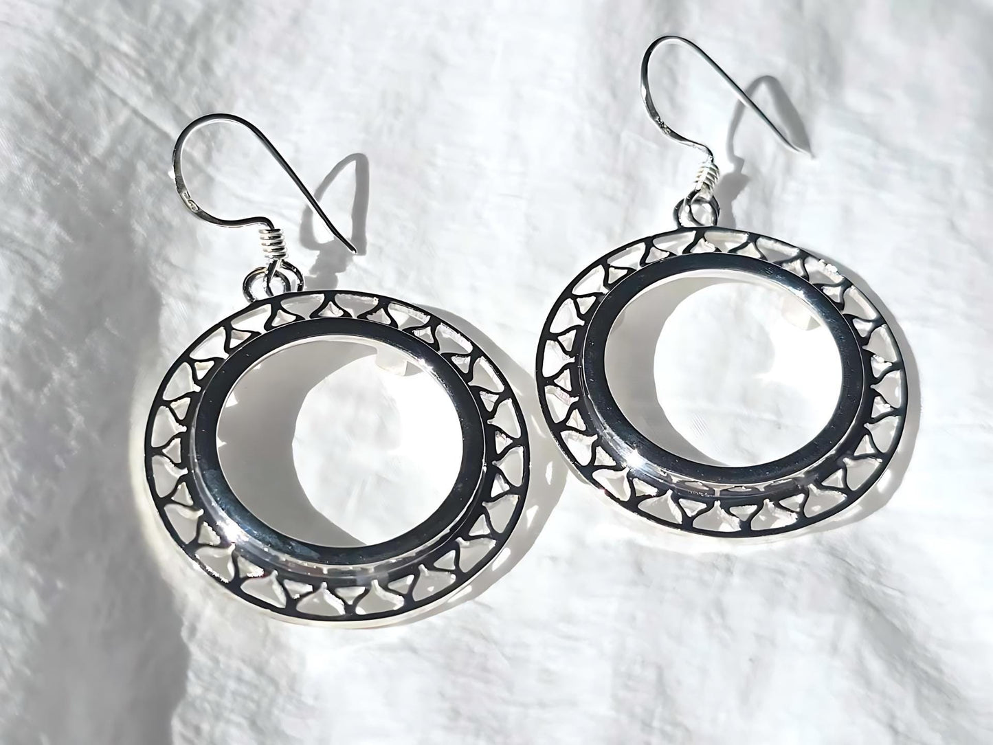 925 Sterling Silver Prong Back Filigree Edge Bezel Earring for 18mm 10 Cent Coins