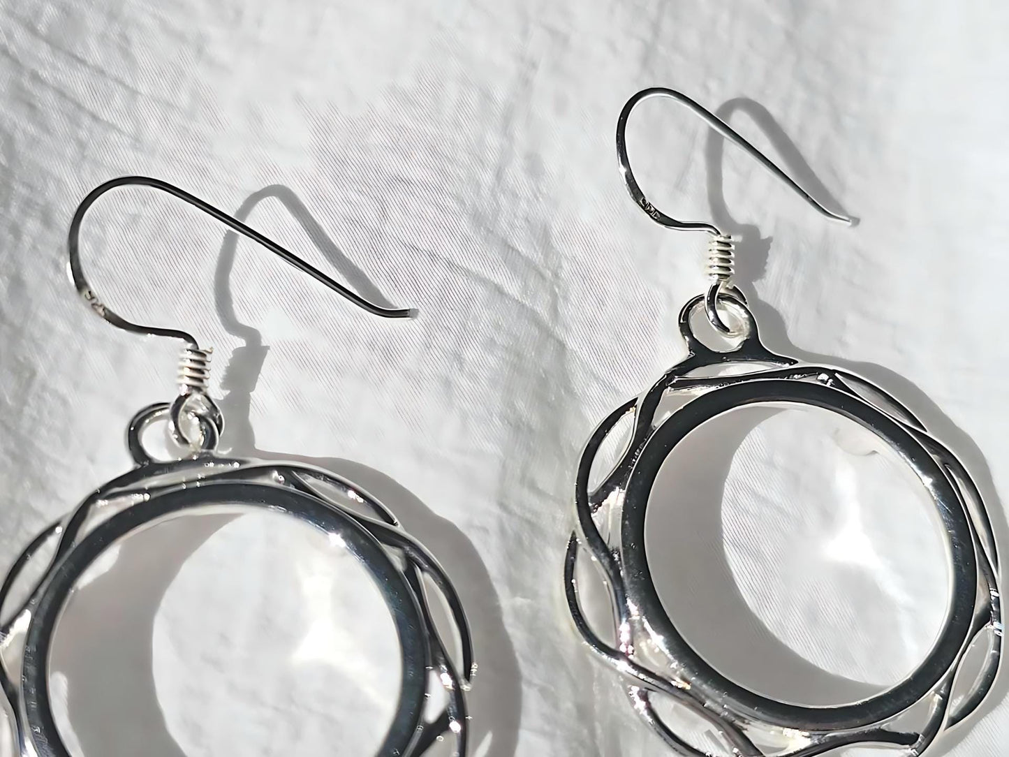 925 Sterling Silver Prong Back Braided Edge Bezel Earring for 18mm 10 Cent Coins