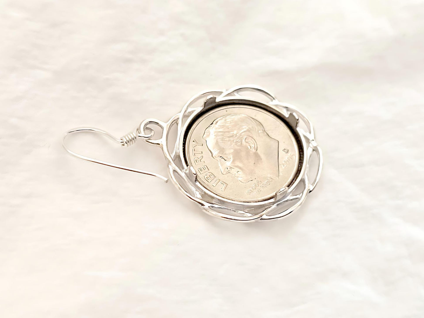 925 Sterling Silver Prong Back Braided Edge Bezel Earring for 18mm 10 Cent Coins