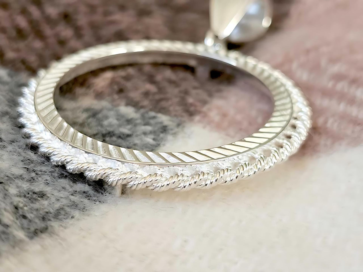 925 Sterling Silver Prong Back Rope Edge Bezel for 37mm Replica 50 Peso Centenario Coin