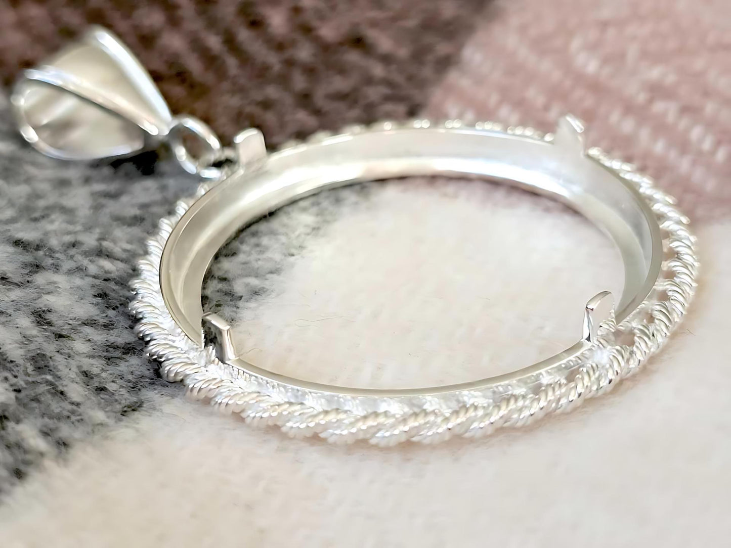 925 Sterling Silver Prong Back Rope Edge Bezel for 37mm Replica 50 Peso Centenario Coin