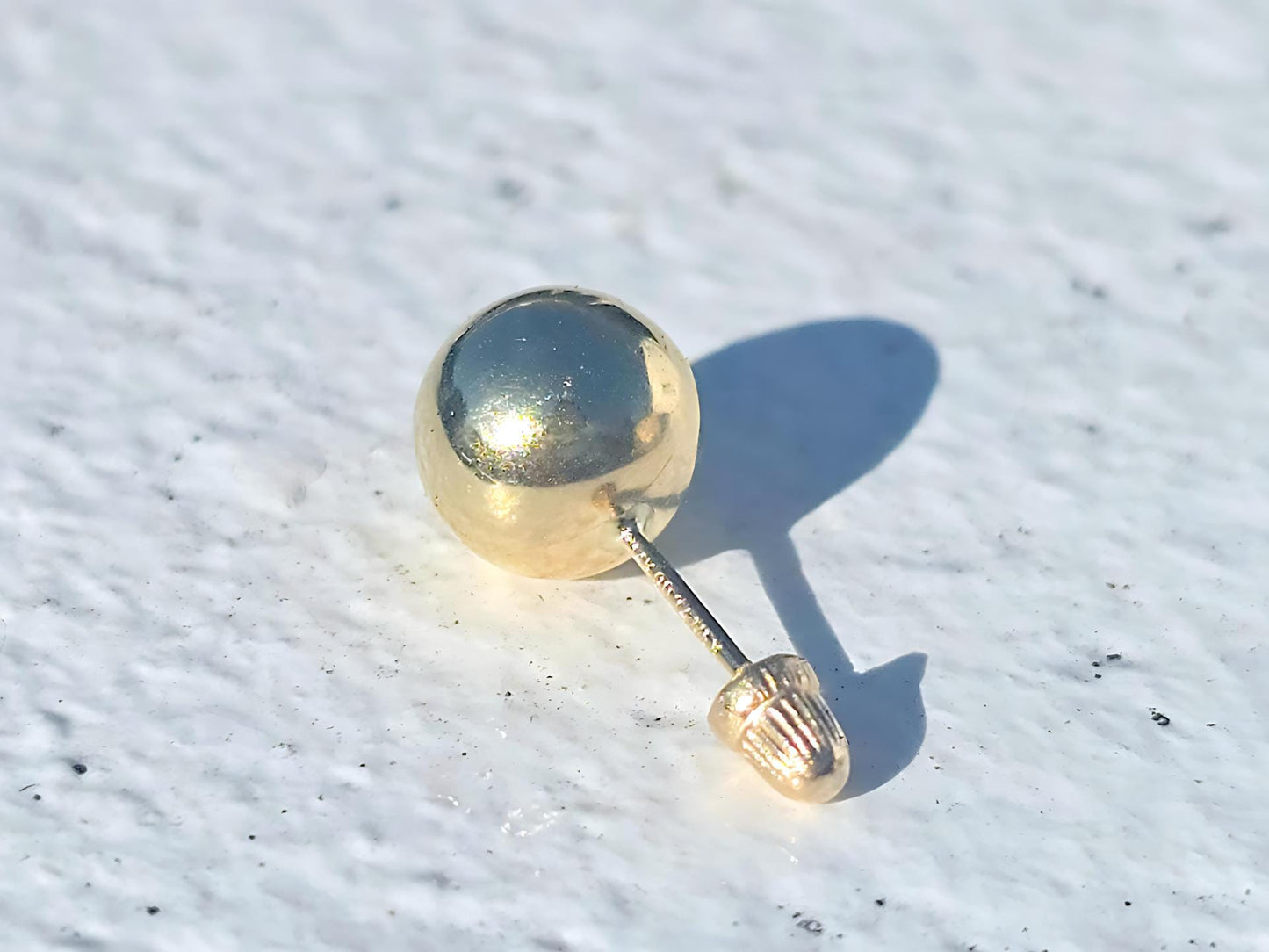 14K Yellow Gold Polished Round Ball Stud Earrings Screw Backing 2mm-8mm