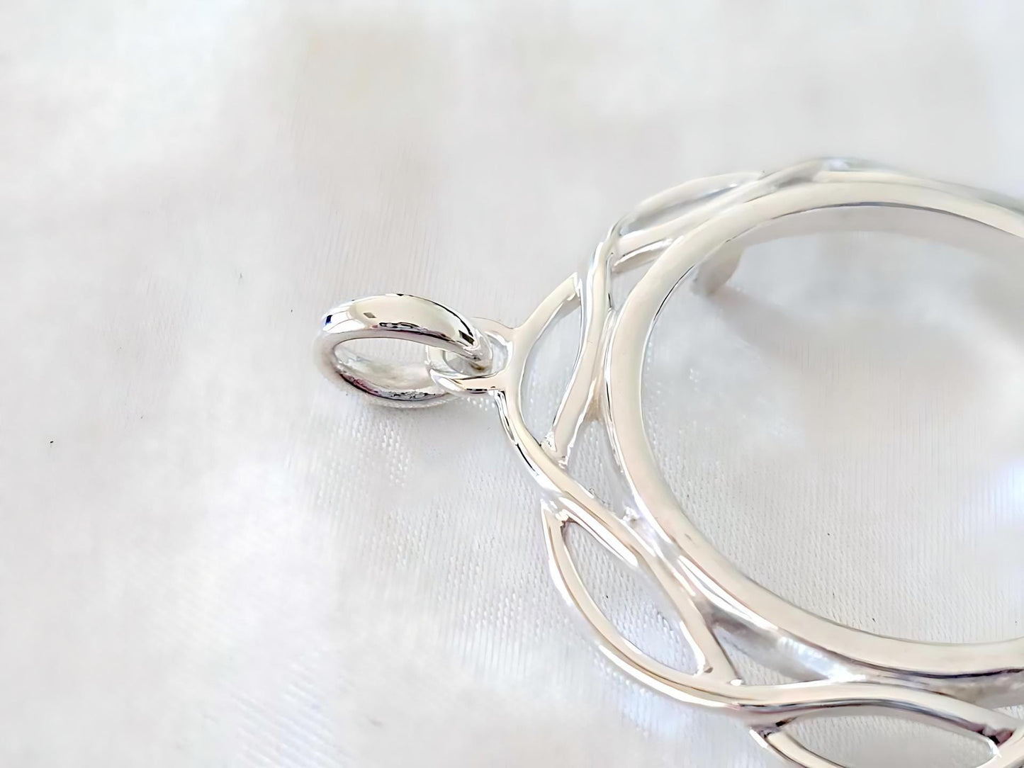 925 Sterling Silver Prong Back Braided Edge Bezel for 26mm Coins