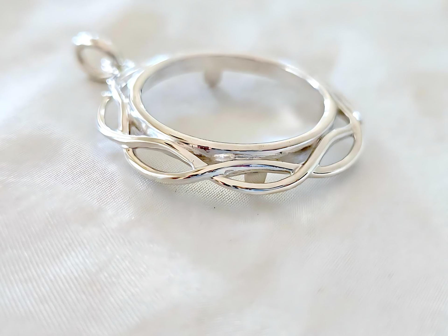 925 Sterling Silver Prong Back Braided Edge Bezel for 26mm Coins