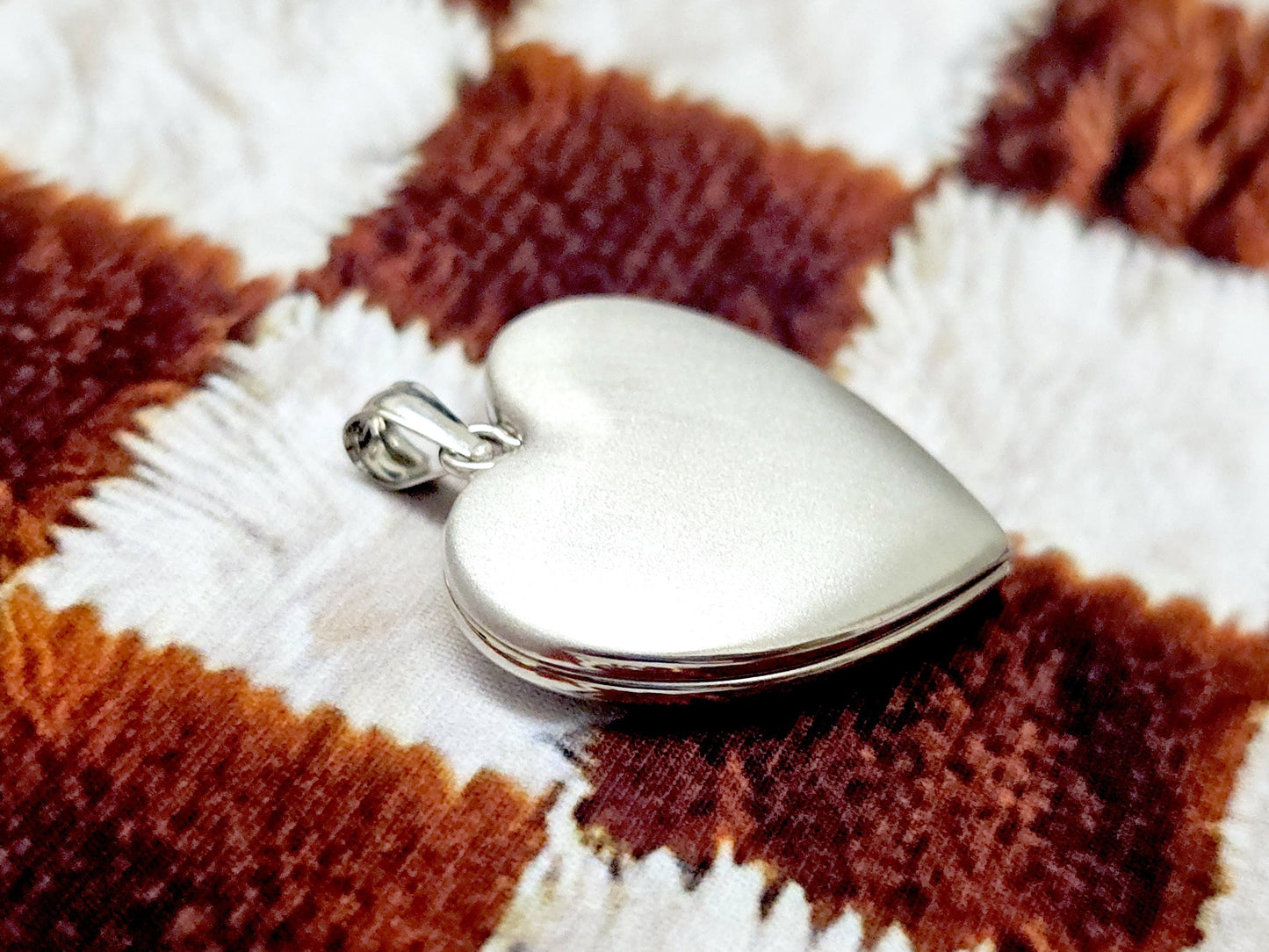 925 Sterling Silver Plain Heart 4 Pictures Locket Pendant