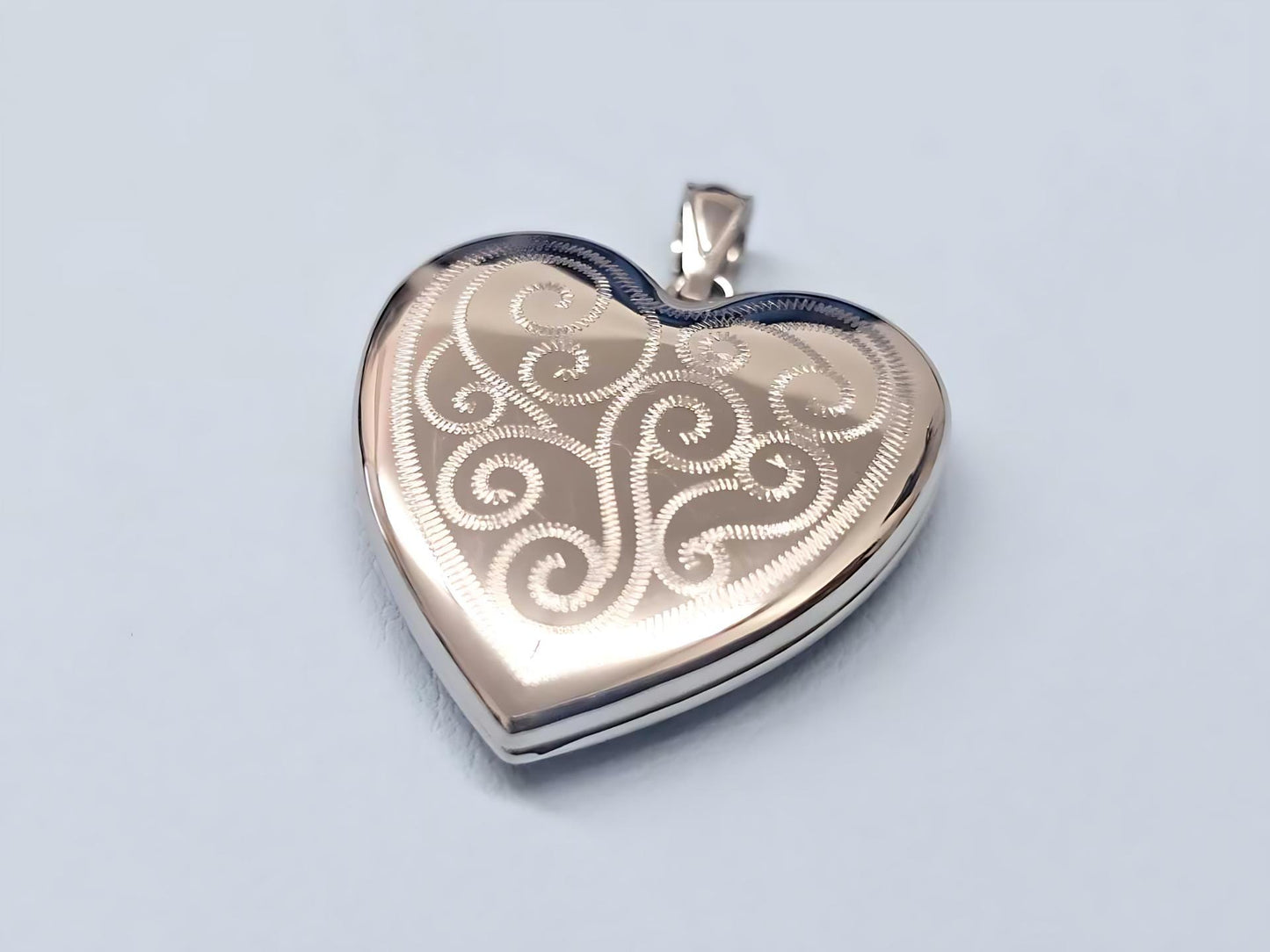 925 Sterling Silver Scroll Engraved Heart 4 Pictures Locket Pendant