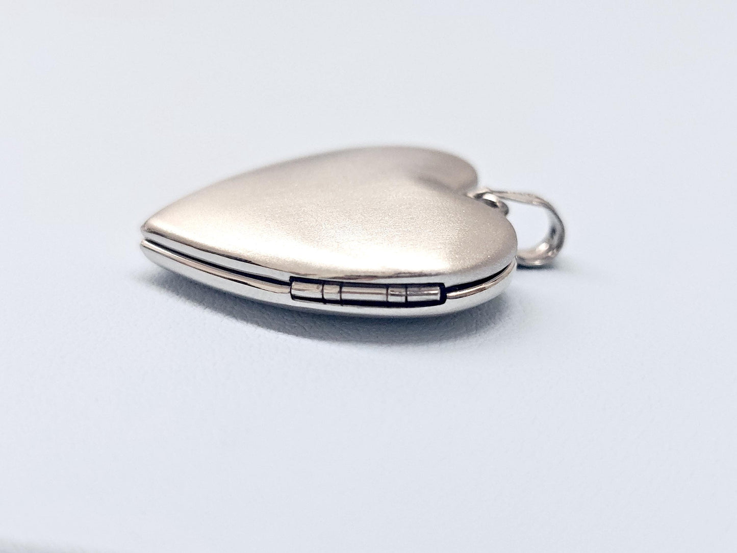 925 Sterling Silver Scroll Engraved Heart 4 Pictures Locket Pendant