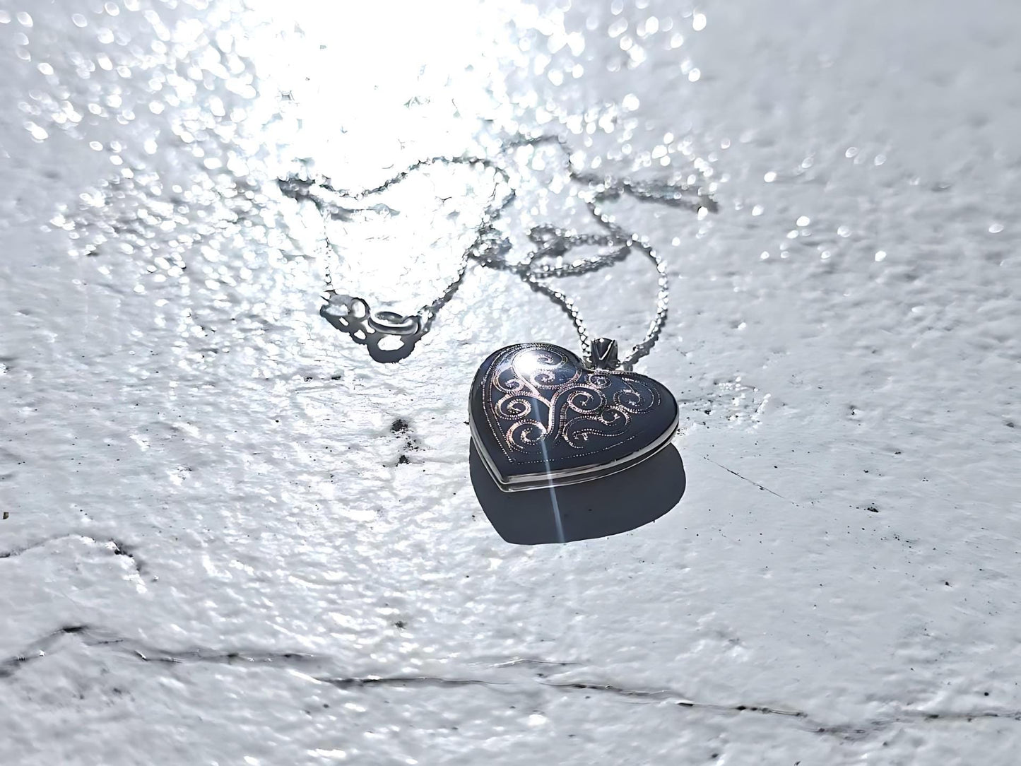925 Sterling Silver Scroll Engraved Heart 4 Pictures Locket Pendant