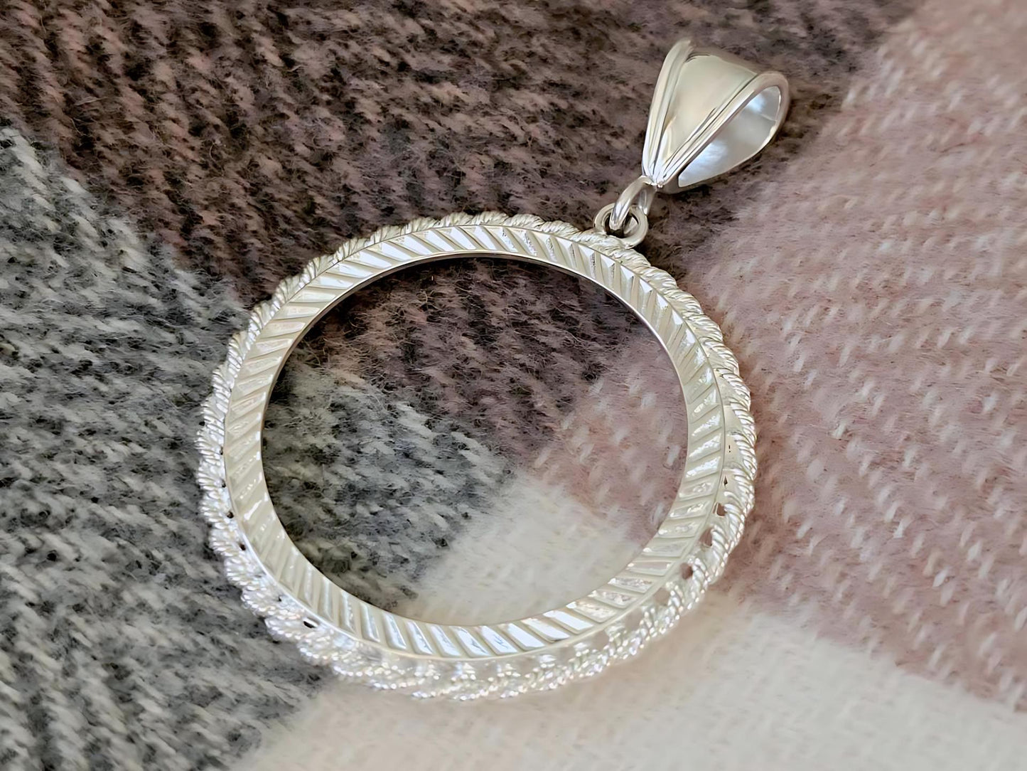 925 Sterling Silver Prong Back Rope Edge Bezel for 37mm Replica 50 Peso Centenario Coin