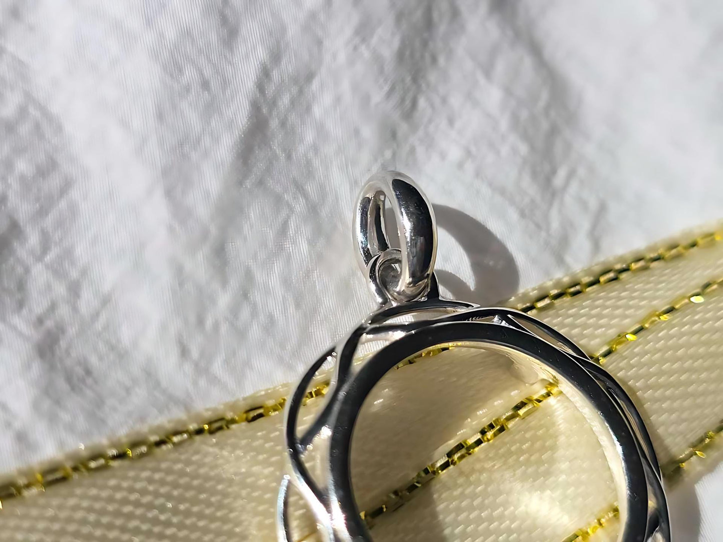 925 Sterling Silver Prong Back Braided Edge Bezel for 18mm 10 Cent Coins