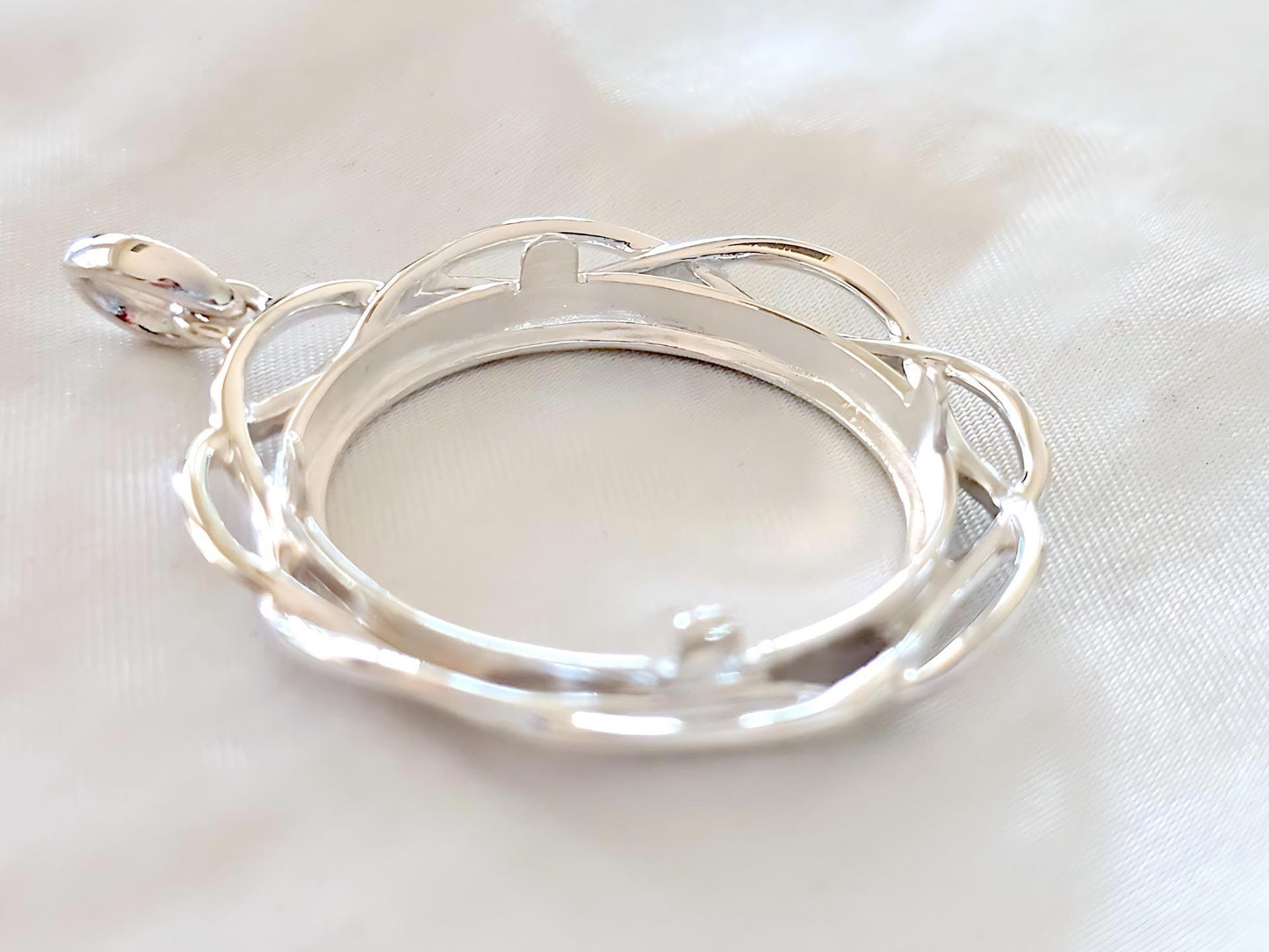 925 Sterling Silver Prong Back Braided Edge Bezel for 26mm Coins